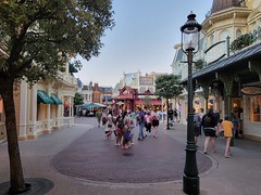 Flower Street, Parc Disneyland, Chessy, France - Photo of Charny