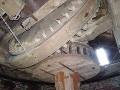 Terdeghem.- Intérieur du moulin en brique Steenmeulen (1) - Photo of Zermezeele