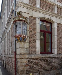 Aire-sur-la-Lys  Maison ancienne avec balcon d-angle - Photo of Ecques
