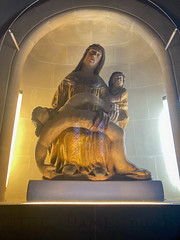 Statue of Notre Dame du Roc: St. George Church, Mussidan - Photo of Saint-Jean-d'Eyraud