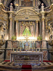 Our Lady of Verdelais Altar: Basilica of Our Lady of Verdelais - Photo of Cadillac