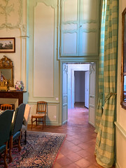 Dining room: Chateau de Trenquelleon, Feugarolles