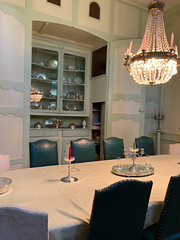 Dining room: Chateau de Trenquelleon, Feugarolles