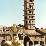 Rom, Piazza Bocca della Verità, Santa Maria in Cosmedin und Tritonenbrunnen (triton's fountain) - https://www.flickr.com/people/44884174@N08/