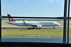 Turkish Airlines A321-271(NX), TC-LSC, MSN 8617 (12/2018), as TK 1833 Istanbul (IST) - Paris (CDG), Flight Time: 3:16 - Photo of Vinantes