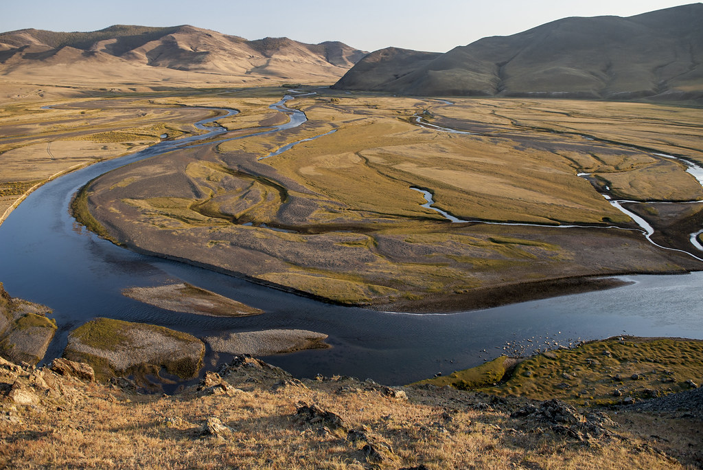 Méandres de la rivière Orkhon dans la steppe de Mongolie