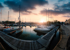 Coucher de soleil au Vieux-Port de La Rochelle - Photo of Dompierre-sur-Mer