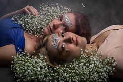 des fleures et deux copines - Photo of Colombier-Fontaine