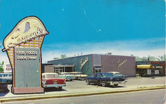 Albuquerque, NM - vintage postcard of Leonard's restaurant and liquor store  on U.S. 66 - 1950's (postmarked 1958)