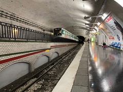 Mirabeau RATP Paris Métro Ligne 10 station - Photo of Carrières-sur-Seine