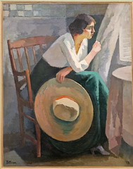Femme assise au chapeau - Photo of Roubaix