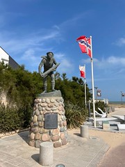 Norwegian Sailors monument, Hermanville - Photo of Villons-les-Buissons