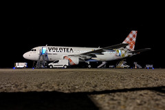 EC-MUY - Airbus A319 - Volotea - Photo of Blanquefort