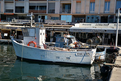 Fishing vessel at Toulon Port - Photo of Sanary-sur-Mer