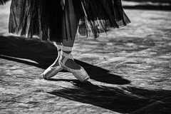 Contemporary dance - Photo of La Bastidonne