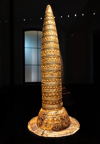 Sombrero dorado de la edad de bronce, Neues Museum