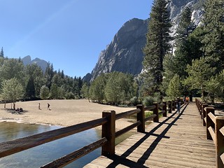 Yosemite: Swinging Bridge