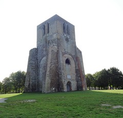Bergues.-Ancienne abbaye Saint-Winoc (Tour carrée) (2) - Photo of Bissezeele