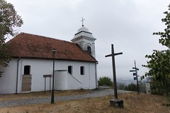 Nocleg w Serbii niedaleko kościółka na wzgórzu
