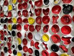 wall of colorful bowls in Limoges - Photo of Bosmie-l'Aiguille