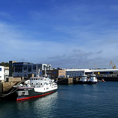 Enez Eussa III, Port de Brest - Photo of Milizac