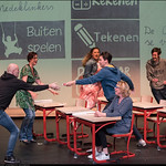 Falkland Toneel speelt “Wakker worden, Winnie!" van Jan Hoedjes.