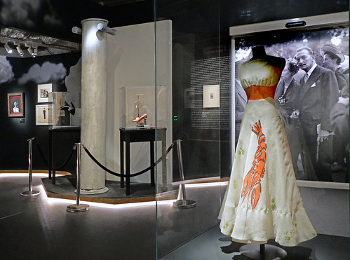 Collaborations entre E. Schiaparelli et S. Dali (musée des arts décoratifs, Paris)