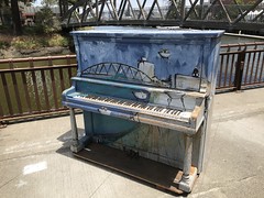 Petaluma river piano
