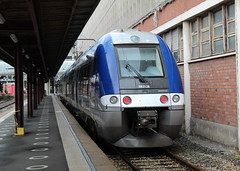 Lille: SNCF B 82500 automoteur, Gare de Lille Flandres (Nord) - Photo of Houplin-Ancoisne