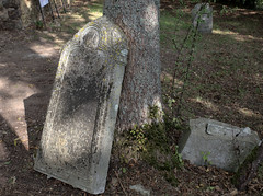 Grave at the church Saint-Cyr et Sainte-Julitte in Pierre-Ronde - Photo of Gisay-la-Coudre
