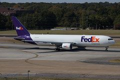 FedEx Boeing 767-3S2F N176FE 221018 MEM