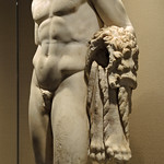 Statua acefala di Eracle; dal VII km della via Appia c.d. santuario orientale - https://www.flickr.com/people/82911286@N03/