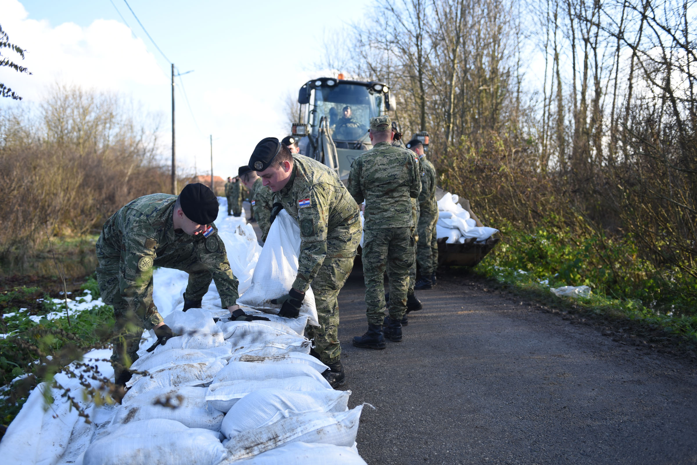Dodatne snage Hrvatske vojske u obrani od poplava