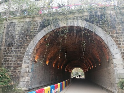 Oude spoorwegtunnel