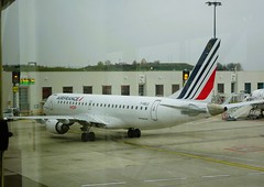 Air France Hop E-190(STD), F-HBLQ, MSN 773 (09/2020), as AF 1506 Paris (CDG) - Düsseldorf (DUS), Flight time: 0:45 - Photo of Mortefontaine