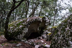 Abri sous roche - Photo of Argiusta-Moriccio