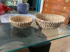 Baskets made of rope, string and raffia. - Photo of Jacou