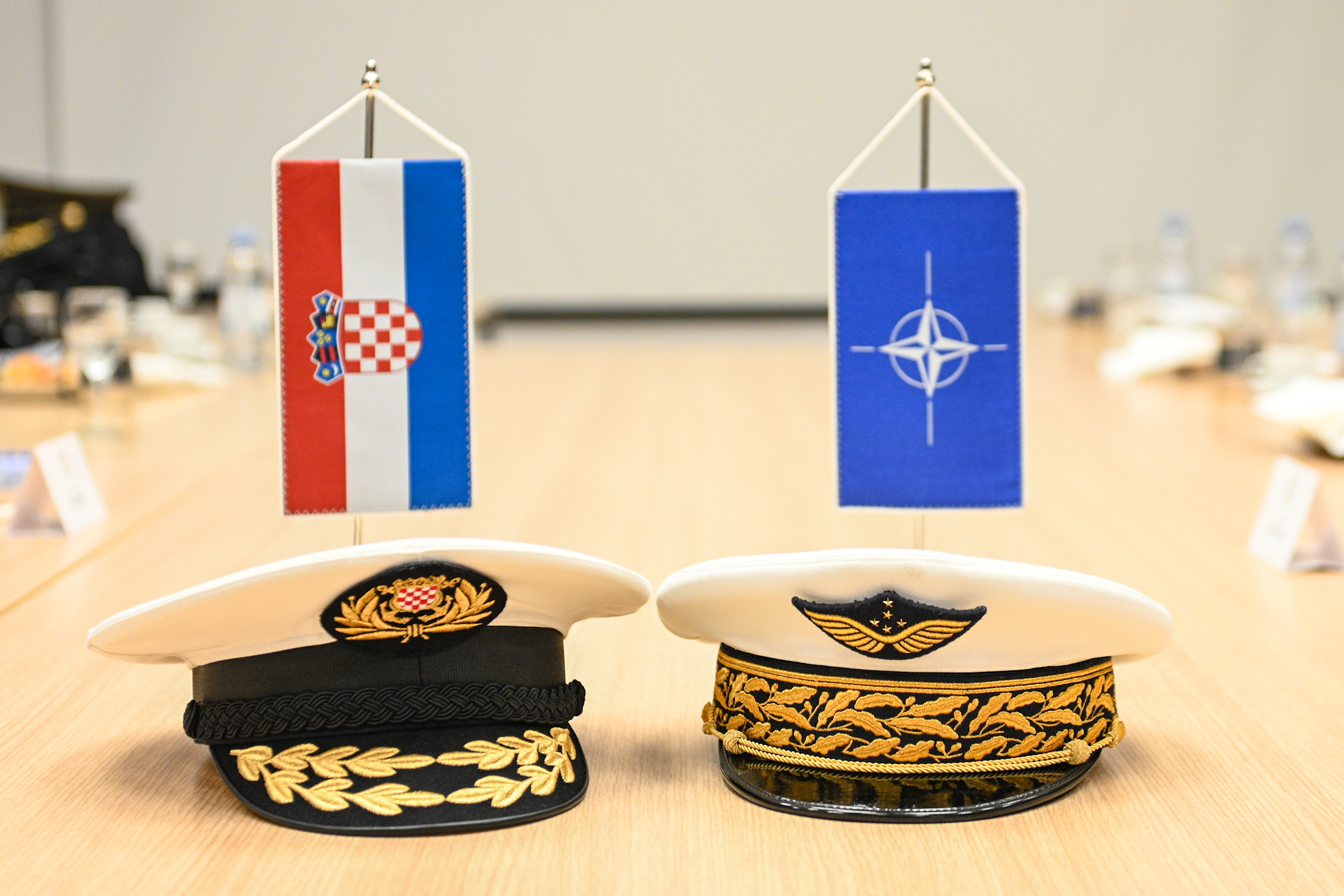 Zapovjednik NATO Zapovjedništva za transformaciju u službenom posjetu OSRH