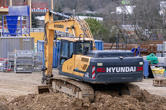 Hyundai HX220 L
