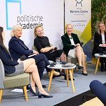 Aufgeblättert: Frauen in der Diplomatie