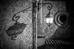 la lanterne et son ombre - Photo of Chazelles-sur-Lavieu