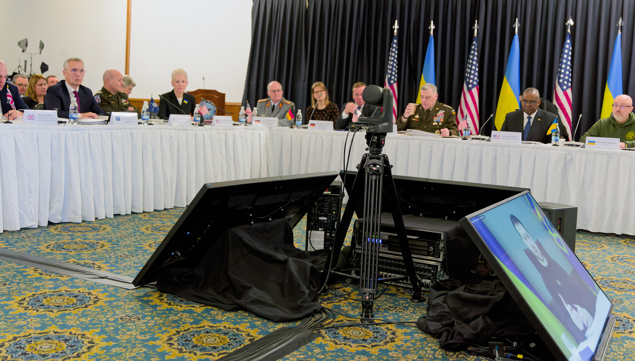 Ministar Banožić na sastanku Obrambene kontaktne skupine za Ukrajinu