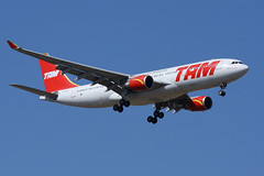 PT-MVH_A332_TAM Airlines_-