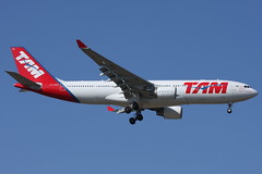 PT-MVQ_A332_TAM Airlines_- - Photo of Juilly