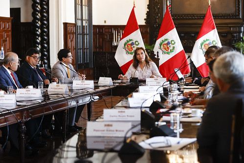 Presidenta Dina Boluarte sostuvo reunión con miembros de la Federación Peruana de Cajas Municipales de Ahorro y Crédito.