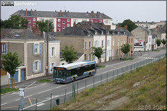 Heuliez Bus GX 327 – Transdev Stao 53 (STAO PL, Société des Transports par Autocars de l’Ouest – Pays de la Loire) n°2014 / TUL (Transports Urbains Lavallois) n°918
