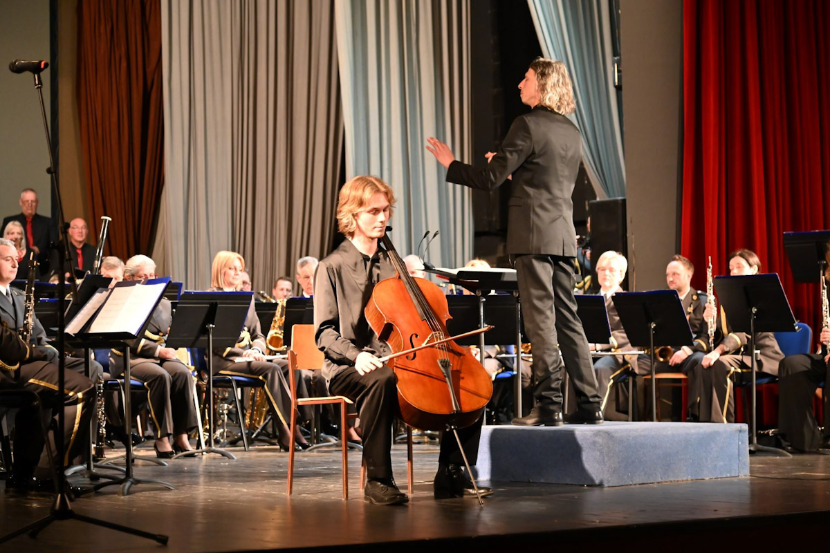 Održan koncert Simfonijskog puhačkog orkestra HV