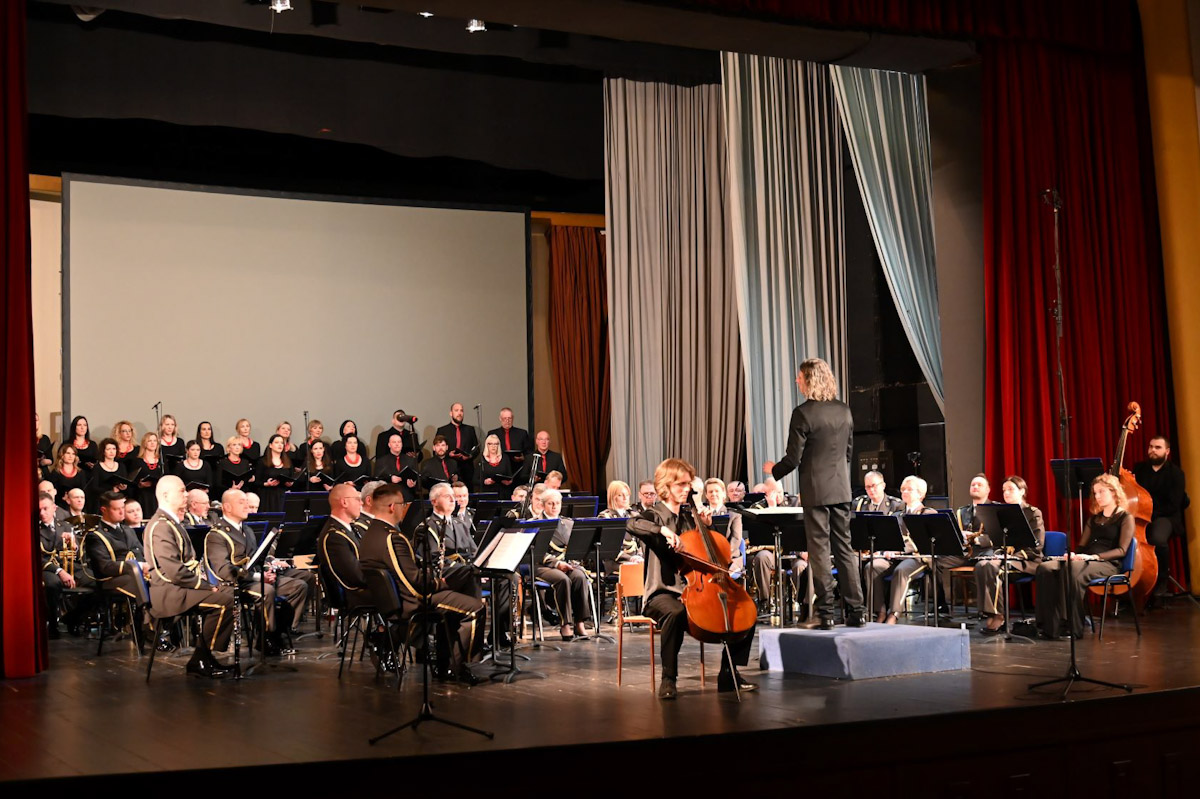 Održan koncert Simfonijskog puhačkog orkestra HV