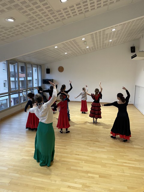 Baile pour enfants animé par Soledad Cuesta durant le Festival d'hiver Arte Flamenco 2023 à Soustons