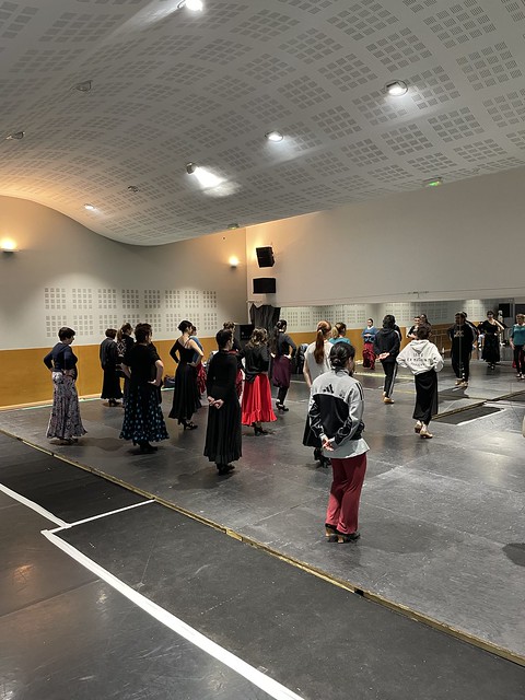 Stage de baile animé par Iván Vargas durant le Festival d'hiver Arte Flamenco 2023 à Soustons